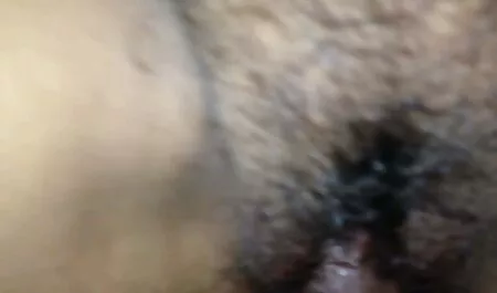 Trois lesbiennes sexe vieille amatrice sexy baise anale serrée avec des jouets en caoutchouc