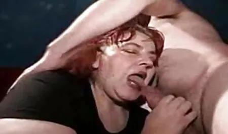 Le Gars a tiré la vieille sex Caméra comme un Amant baise sa Femme