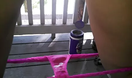 Grande partie xxx vieille de sexe étudiant jeune.