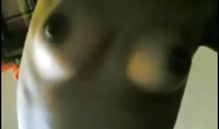 Cute guy préparé russe blonde pour le sexe sex de vieux anal