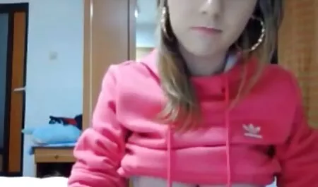 Frais masturbation jouets dans video vieille sexy les bois