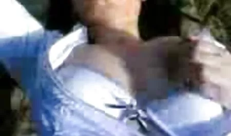 Deux Mecs baisent une Fille asiatique dans chaque vieille cochonne xxx Trou.