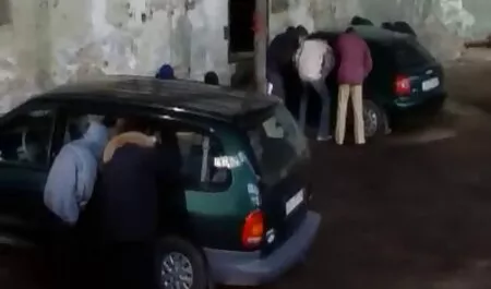 Deux Amis et un Ami vieilles suceuses