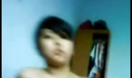 Couple frais baise dans la salle de bain vieille grosse cochonne