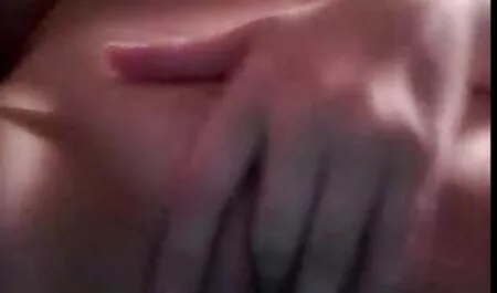 Teen porno de tres vieilles femmes Salope lèche la Chatte de son amie