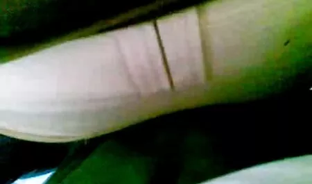 Mature shemale Babe montre x vieilles sa bite