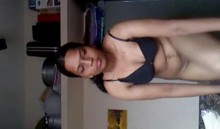 Deux esclaves sexy en vieille moche porno latex baise sexy amant lubrique