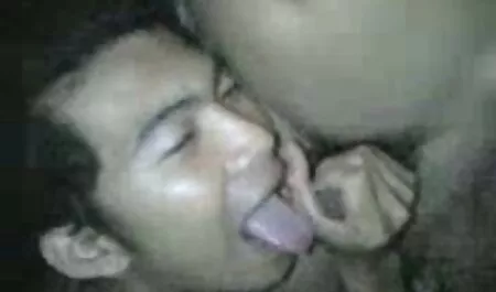 La plantureuse vierge hentai baise dans sexe de film x vieilles groupe avec lusty mâle