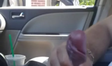 Rousse Ornella Morgan baise dans le bureau avec L'éditeur. sex vieux femme