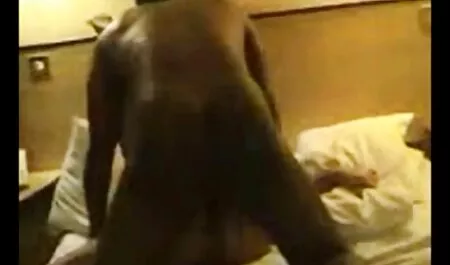Mignon asiatique lesbiennes lécher la vieilles gouines entre elles chatte avec des langues et baiser avec les doigts
