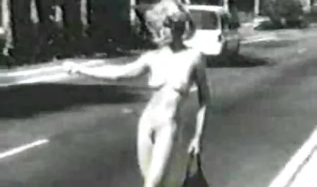 Horny gode baise gode inséré dans anal et aidé cum vieille amatrice