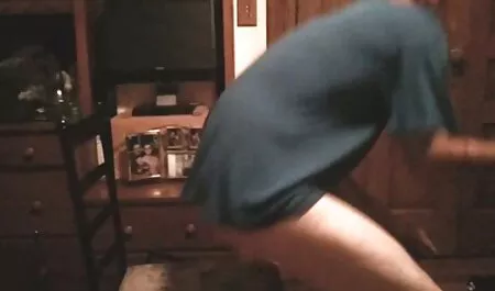 18 ans poussin léché le cul pour caucasien Timo et baisée dans sexvieille un Annel