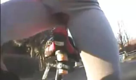 Bon sexe anal avec une Tante incroyable et vieux jeune sexe belle.