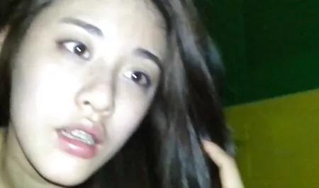 Jeune star sexe des vieilles femmes du porno 2016 déjà razubannye Trous.