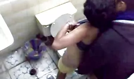 Cette chienne peut être appelée la Reine des laisses, dans son Arsenal il y a sa mer et maintenant, quand elle choisit la plus grande et la plus grosse d'entre elles, elle met le vieille mature lesbienne gars avec le cancer et sa bite dure dans le cul. Vous serez surpris de voir comment cette énorme chose s'insère dans votre cul.
