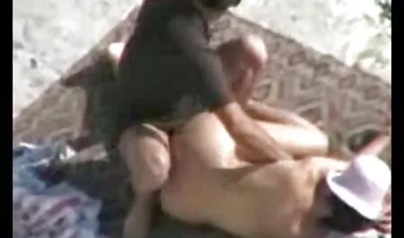 Belle Fille noire grosse vieille porn Lisa Tiffian suce la Bite