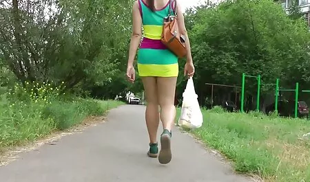 Quand ils ont vu un nouveau professeur à l'université, les deux culottes des filles étaient immédiatement trempées dans la peau. L'un d'eux était plus persistant et a vieilles mamies chaudes séduit un homme, mais le second ne l'a pas perdu.
