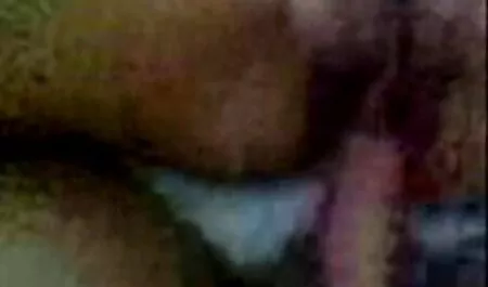 Le sexe avec un homme mature porno vieille poilue a amené les femmes à L'orgasme