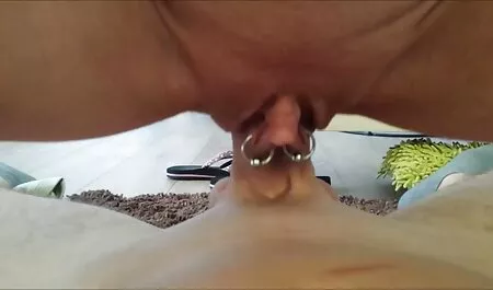 Deux Hommes chauds grossièrement baise xnxx vieille Brune sexy dans le sexe Anal