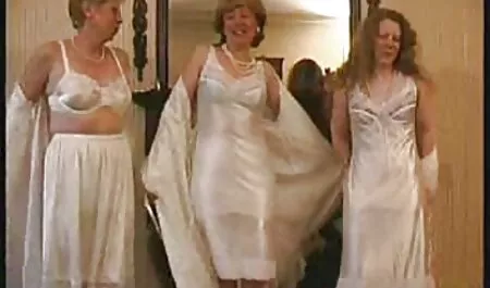Délicieuse Rousse Suce Une grosse bite de fermier mature vieille femmes nues et la baise